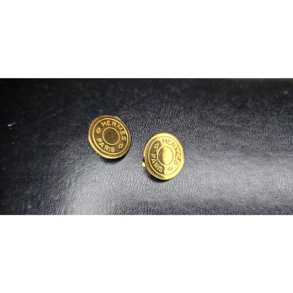 Hermès Clou de Selle Gold Clip-On Earring - Picture 3 of 5